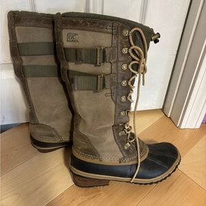 Sorel Women's tall suede earthy green/taupe winter boots